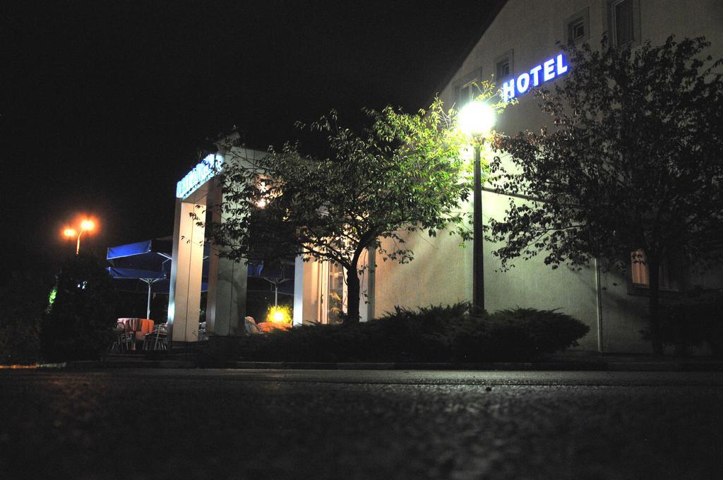 Hotel Terex Naselje Starosjedilaca ภายนอก รูปภาพ
