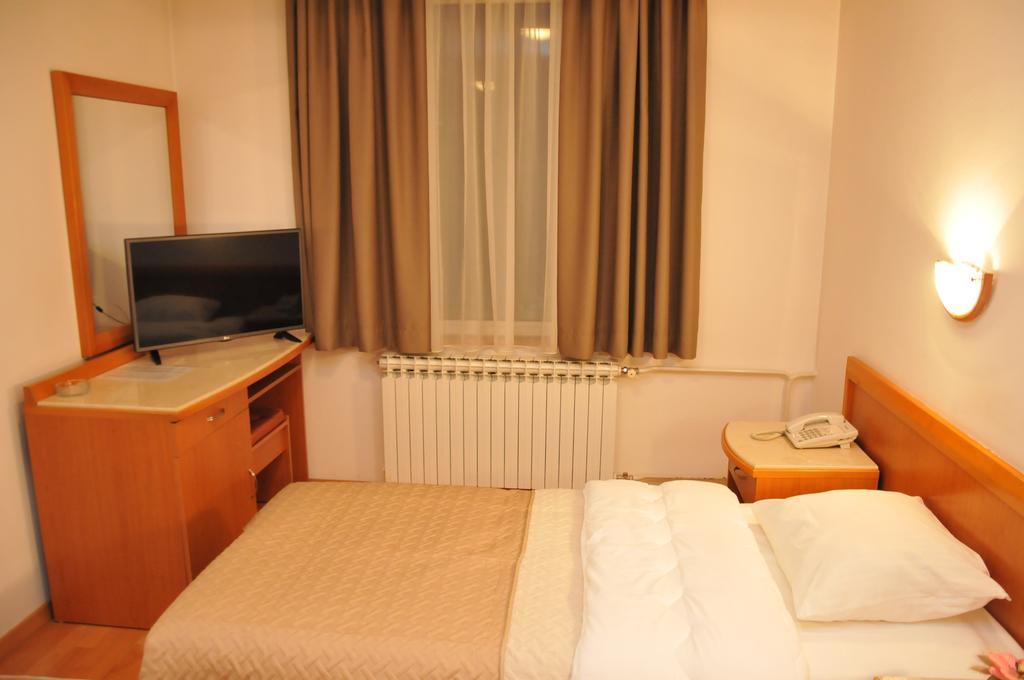 Hotel Terex Naselje Starosjedilaca ภายนอก รูปภาพ